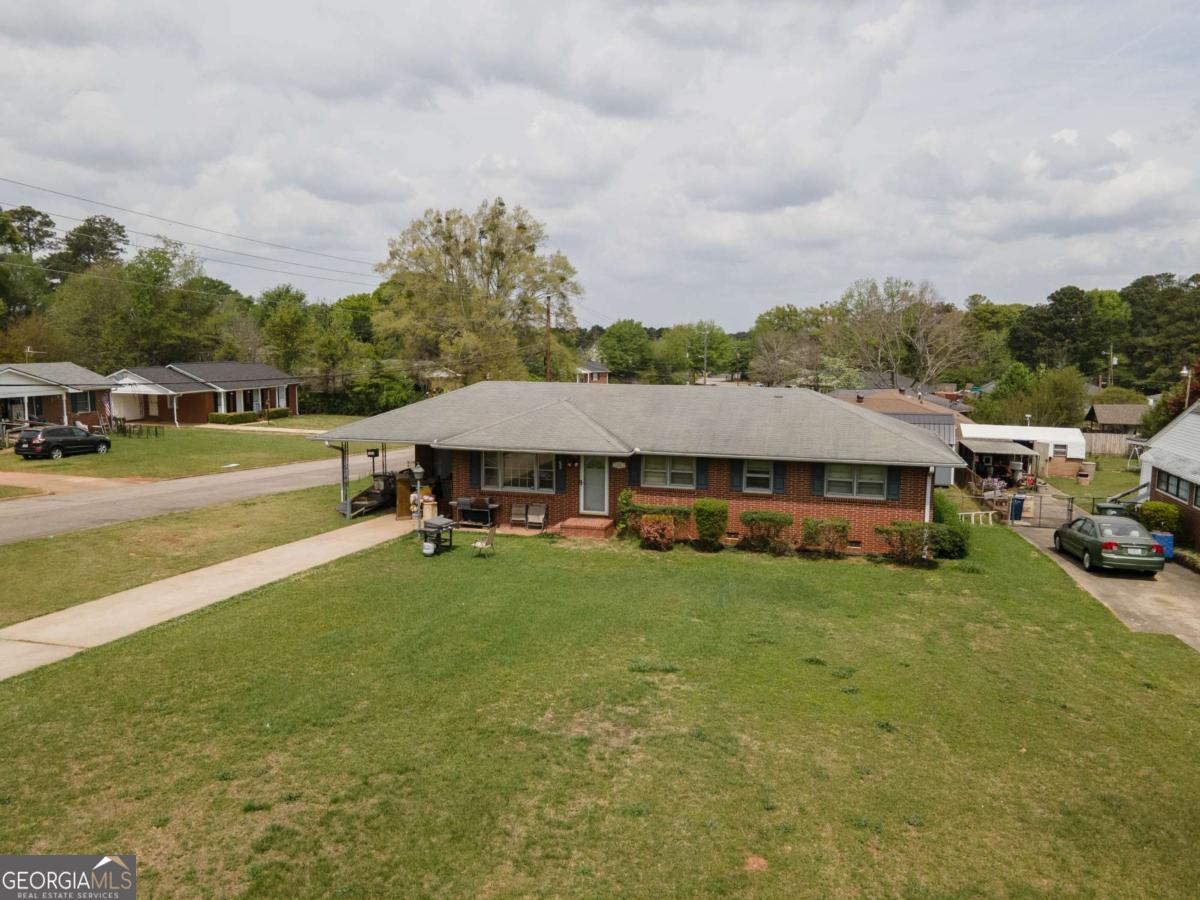 313 Mobley Street Property Photo 3