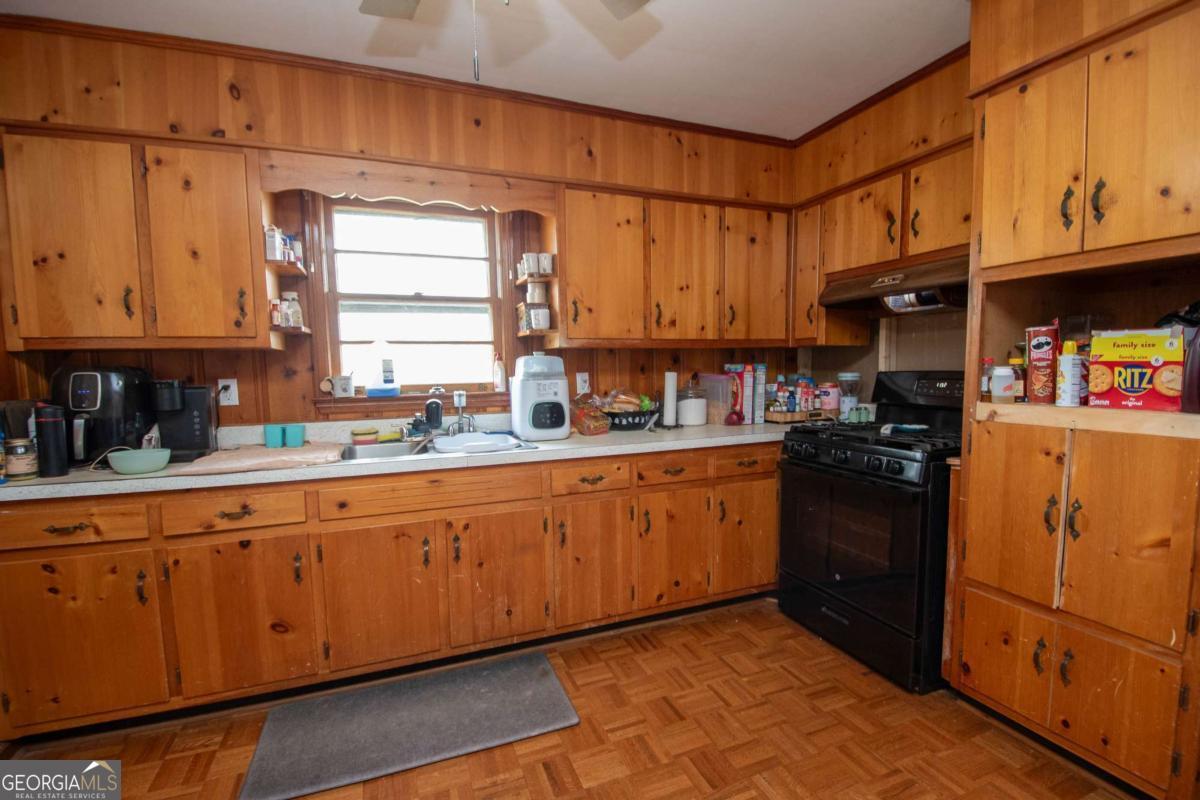313 Mobley Street Property Photo 9