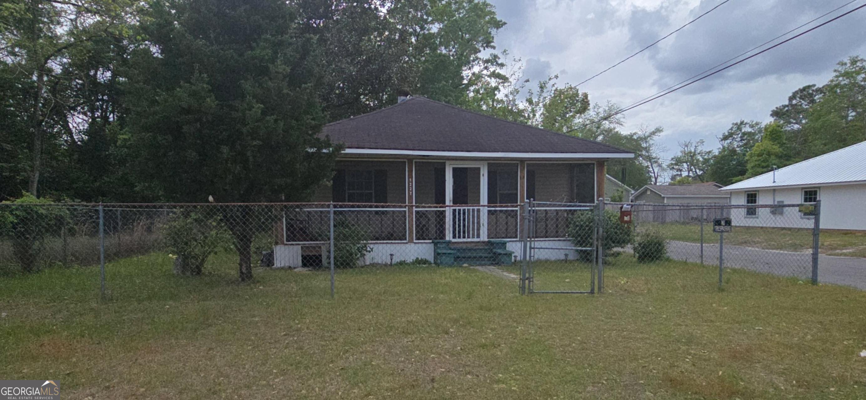 1227 Martin Luther King Drive Property Photo 1