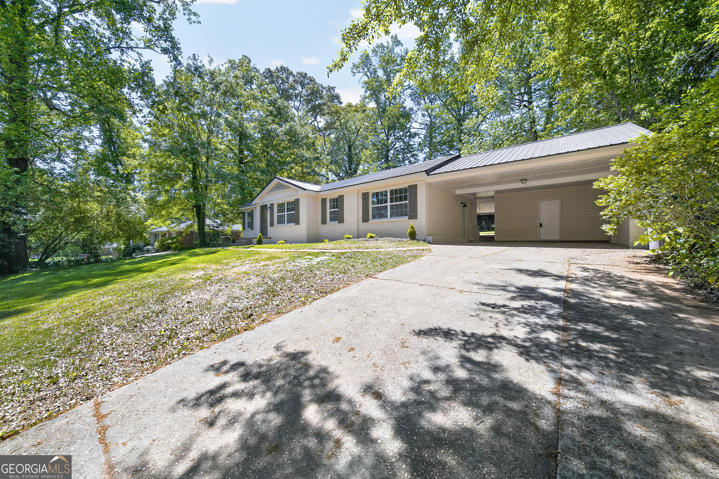 324 Park Hill Drive Property Photo 4