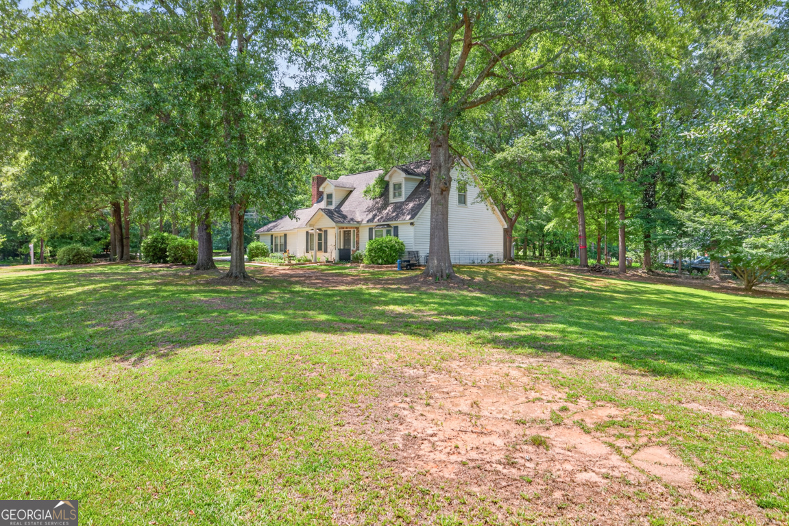 210 Bernice Drive Property Photo 4