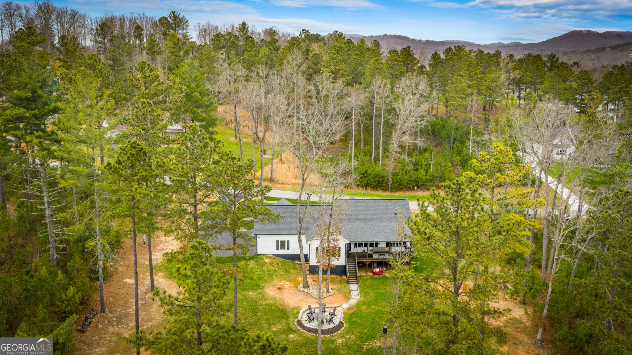 367 Highpoint Trail Property Photo 9