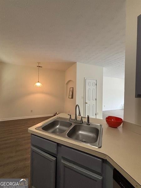 1560 Eastern Sunrise Lane Property Photo 12