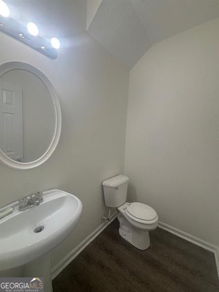1560 Eastern Sunrise Lane Property Photo 14