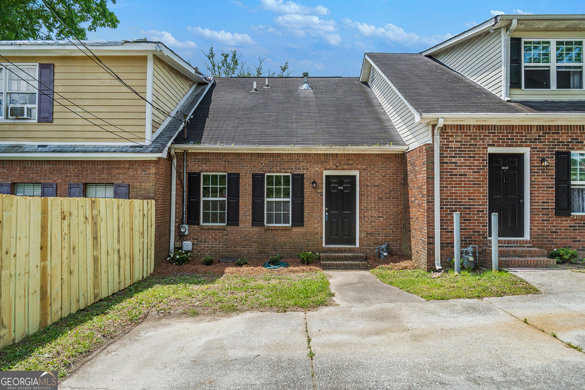 6124 Dorsett Street Property Photo 1