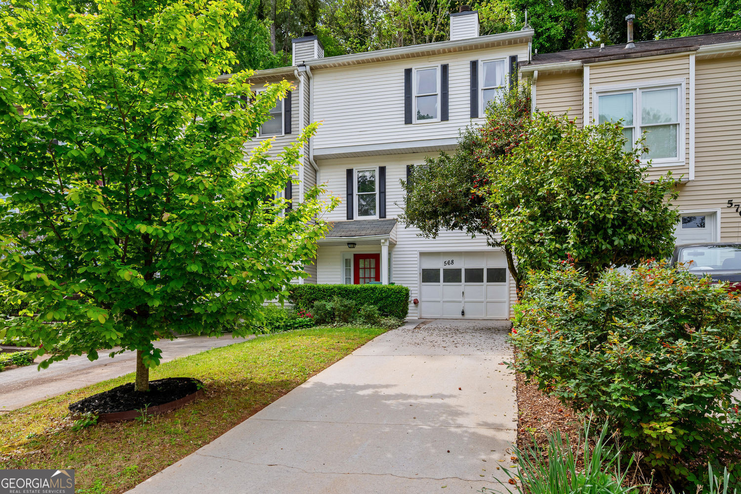 568 Stratford Green Property Photo 1