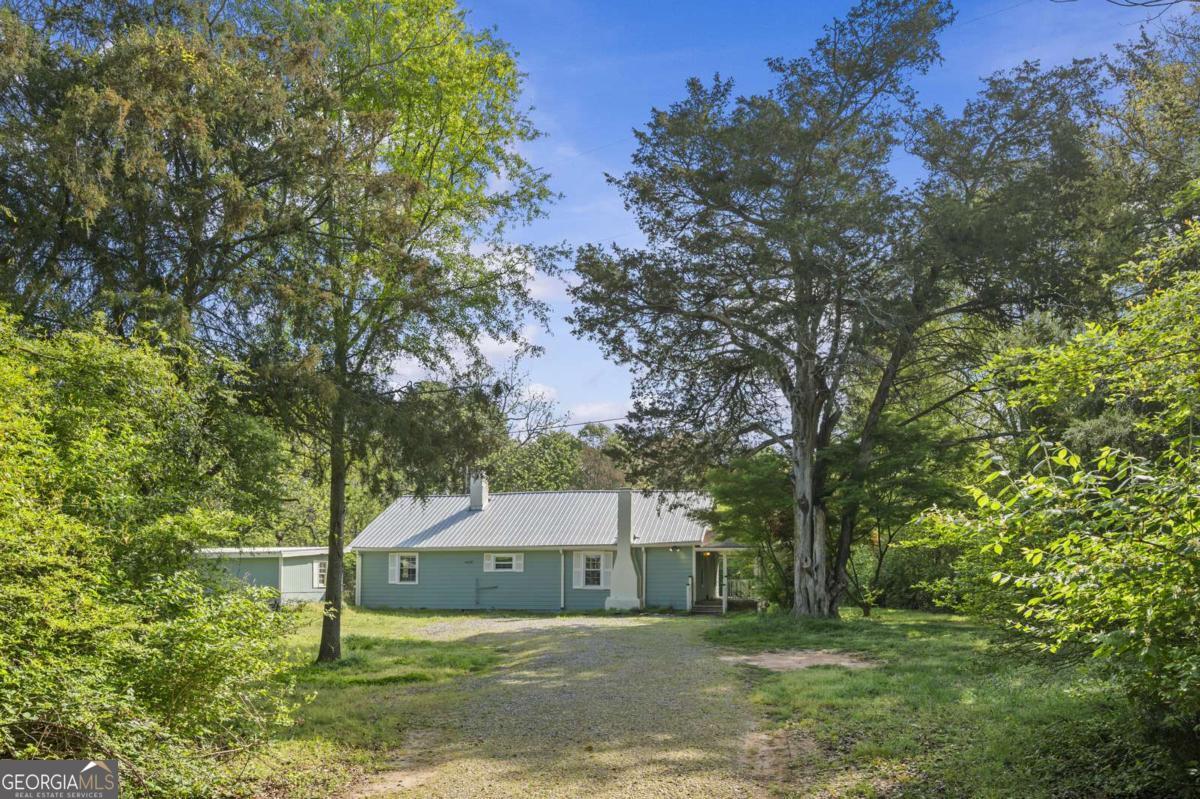 839 Crooked Creek Road Property Photo 3