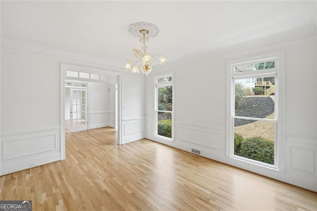 710 Leeds Garden Terrace Property Photo 17