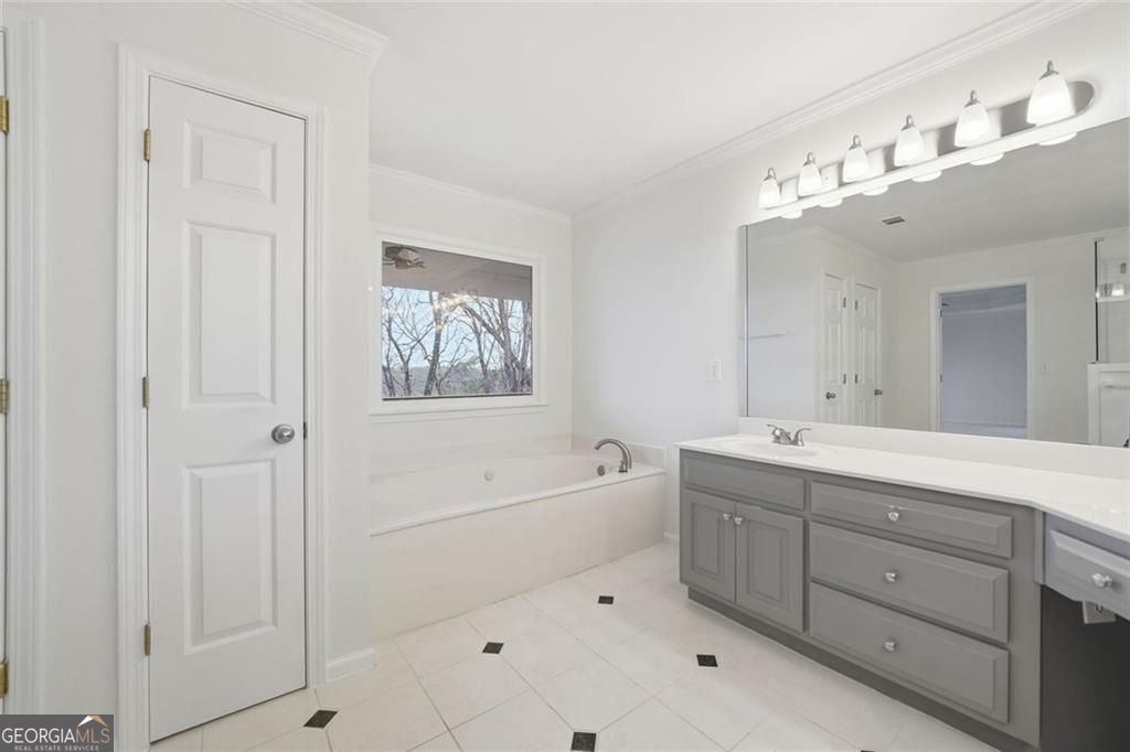 710 Leeds Garden Terrace Property Photo 58