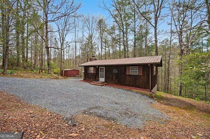 68 Hawk Lane Property Photo 4