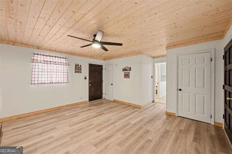 68 Hawk Lane Property Photo 9