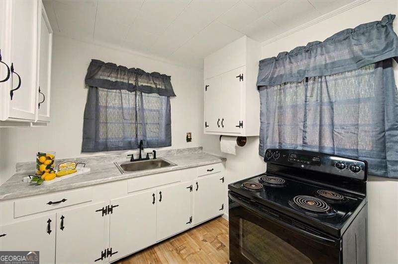 68 Hawk Lane Property Photo 10