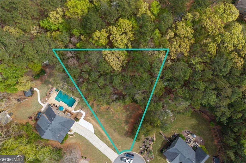 18 Pinoak Trail Se Property Photo 1