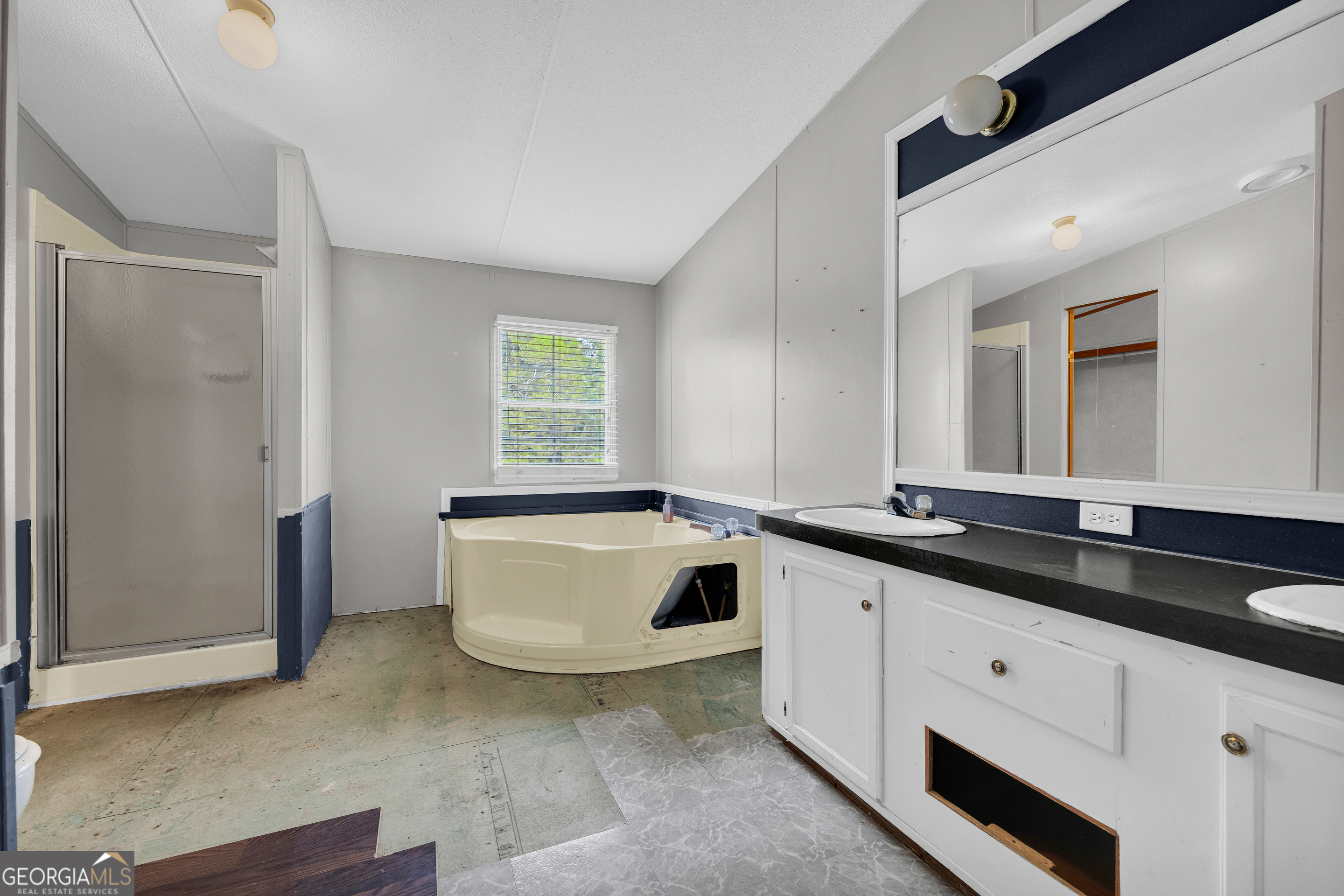 35 Jordan Loop Property Photo 30