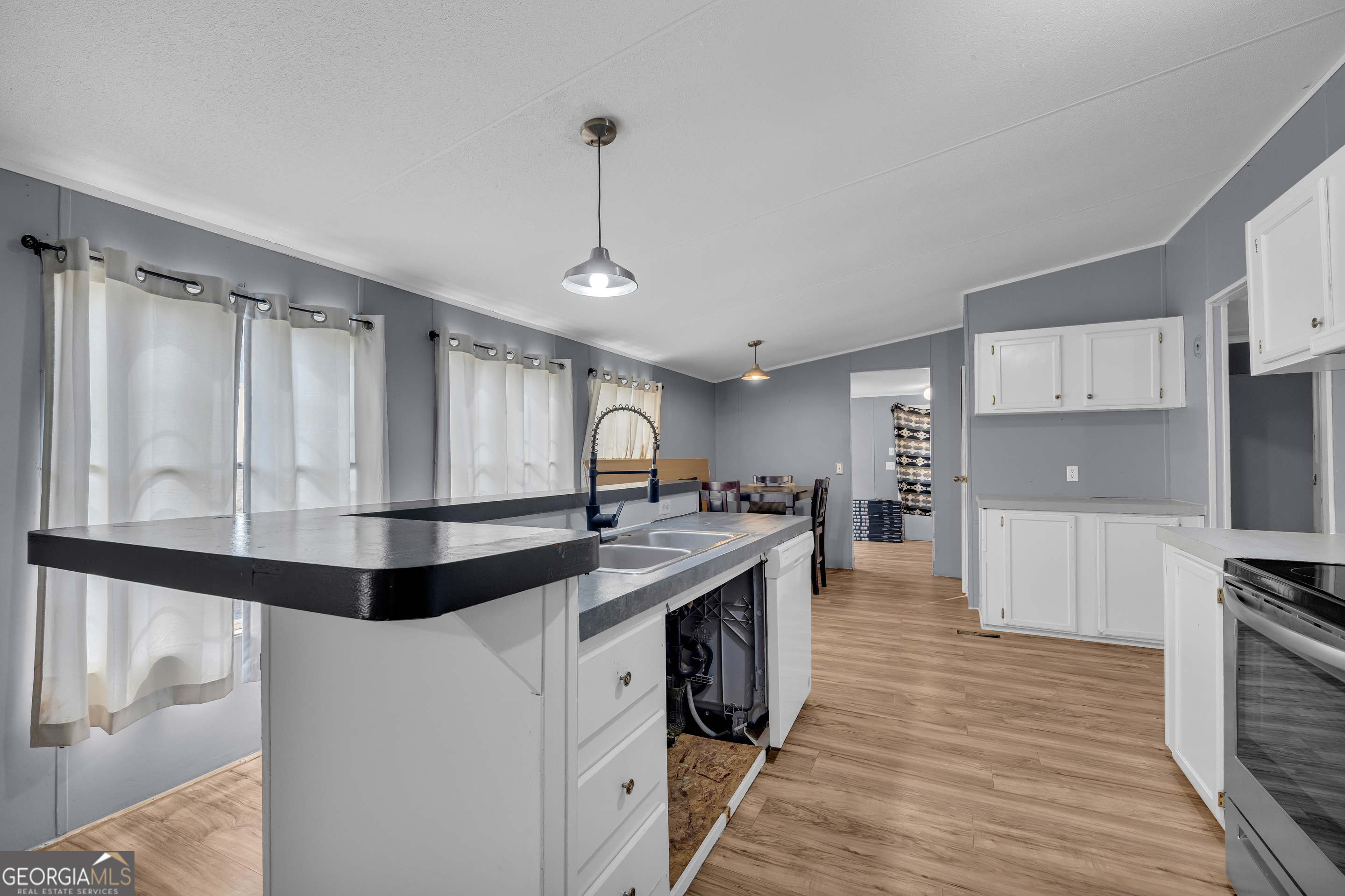 35 Jordan Loop Property Photo 37