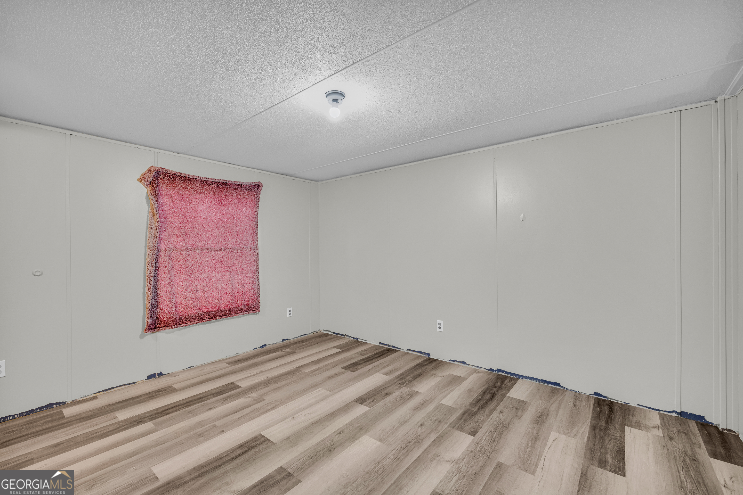 35 Jordan Loop Property Photo 44