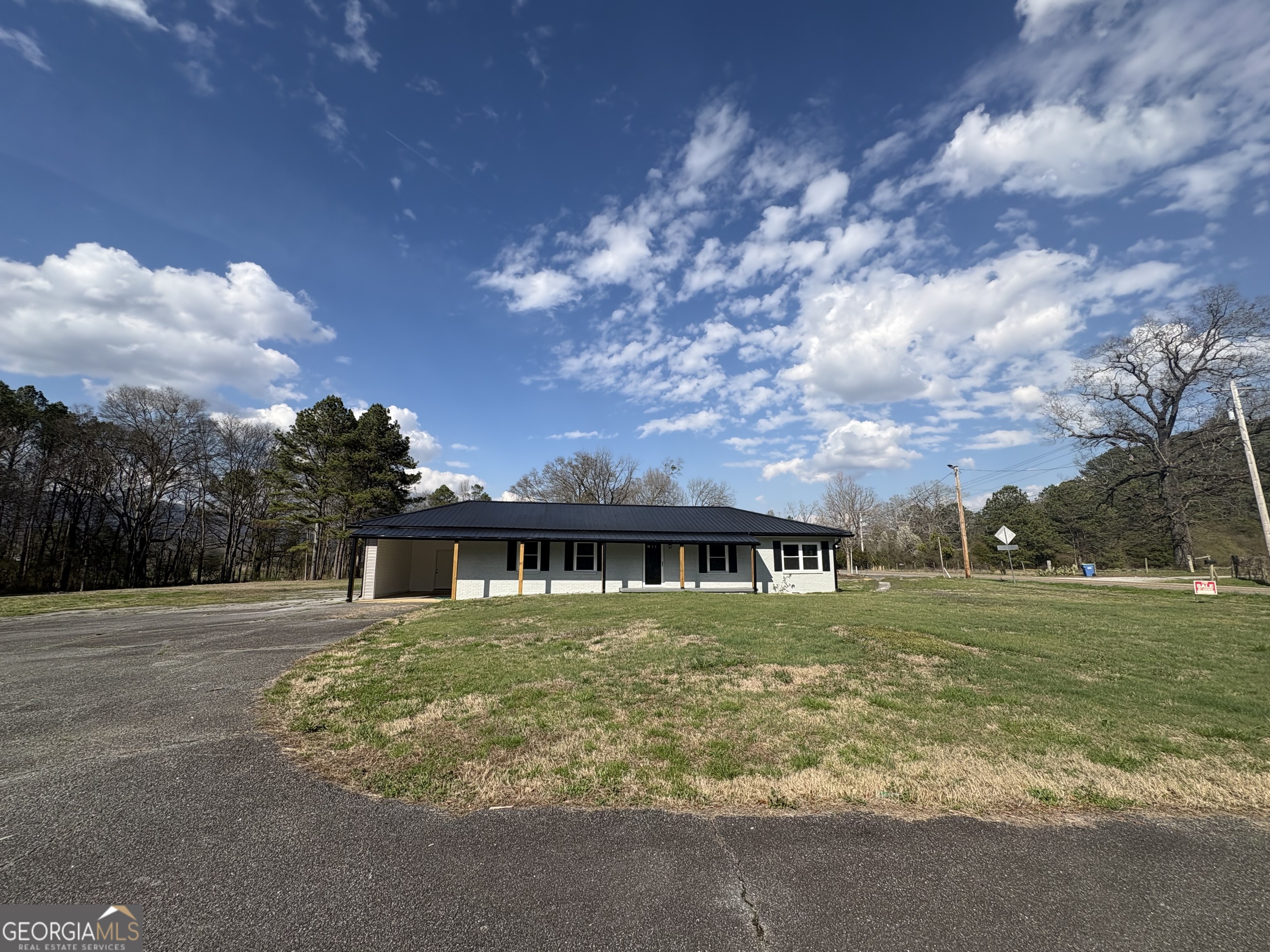 8350 Highway 337 Property Photo 1
