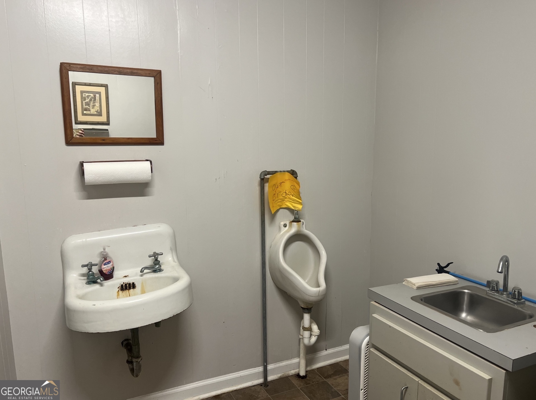 1293 S 19 Highway Property Photo 12