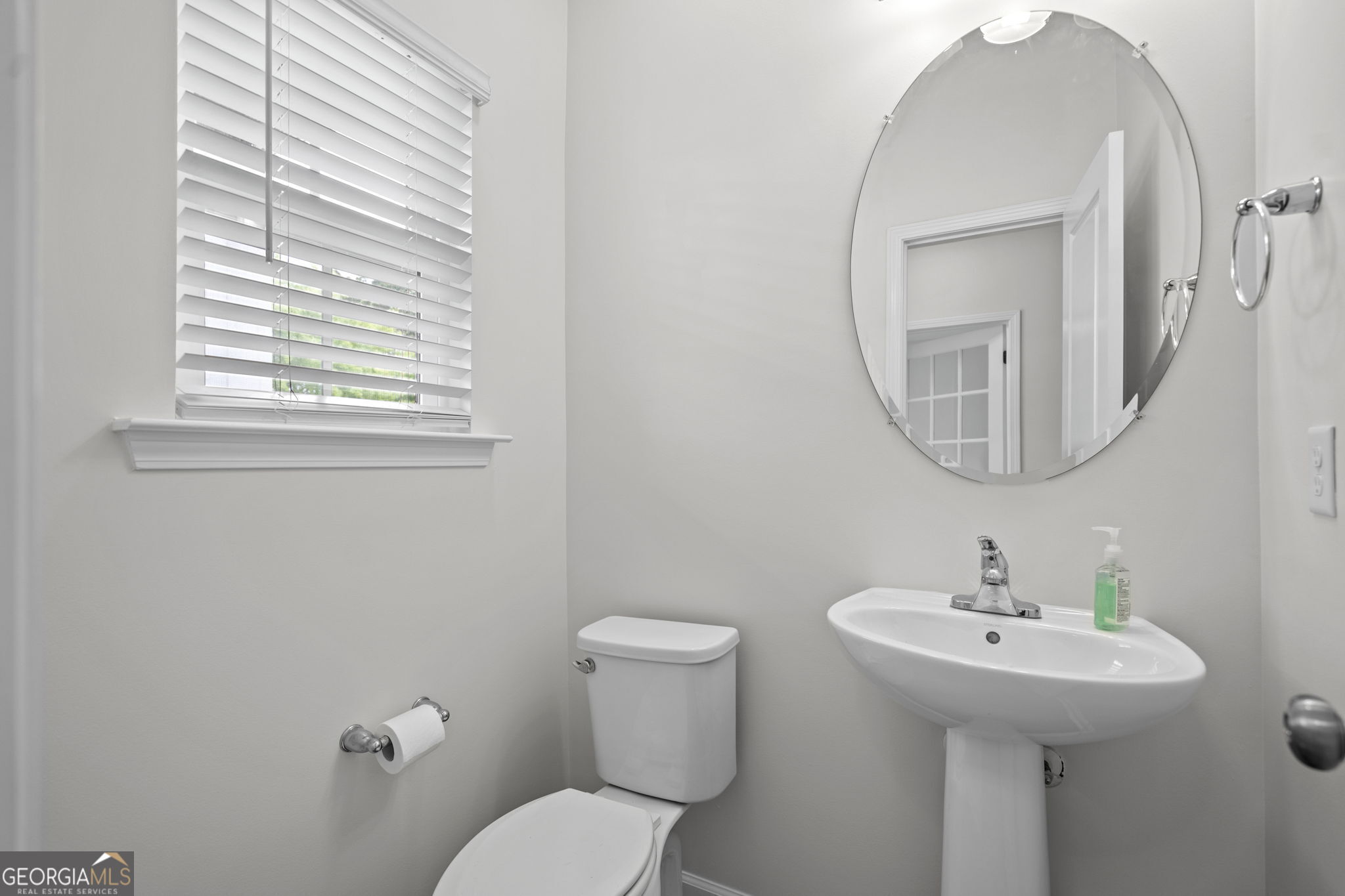 508 Lakeside Boulevard Property Photo 7