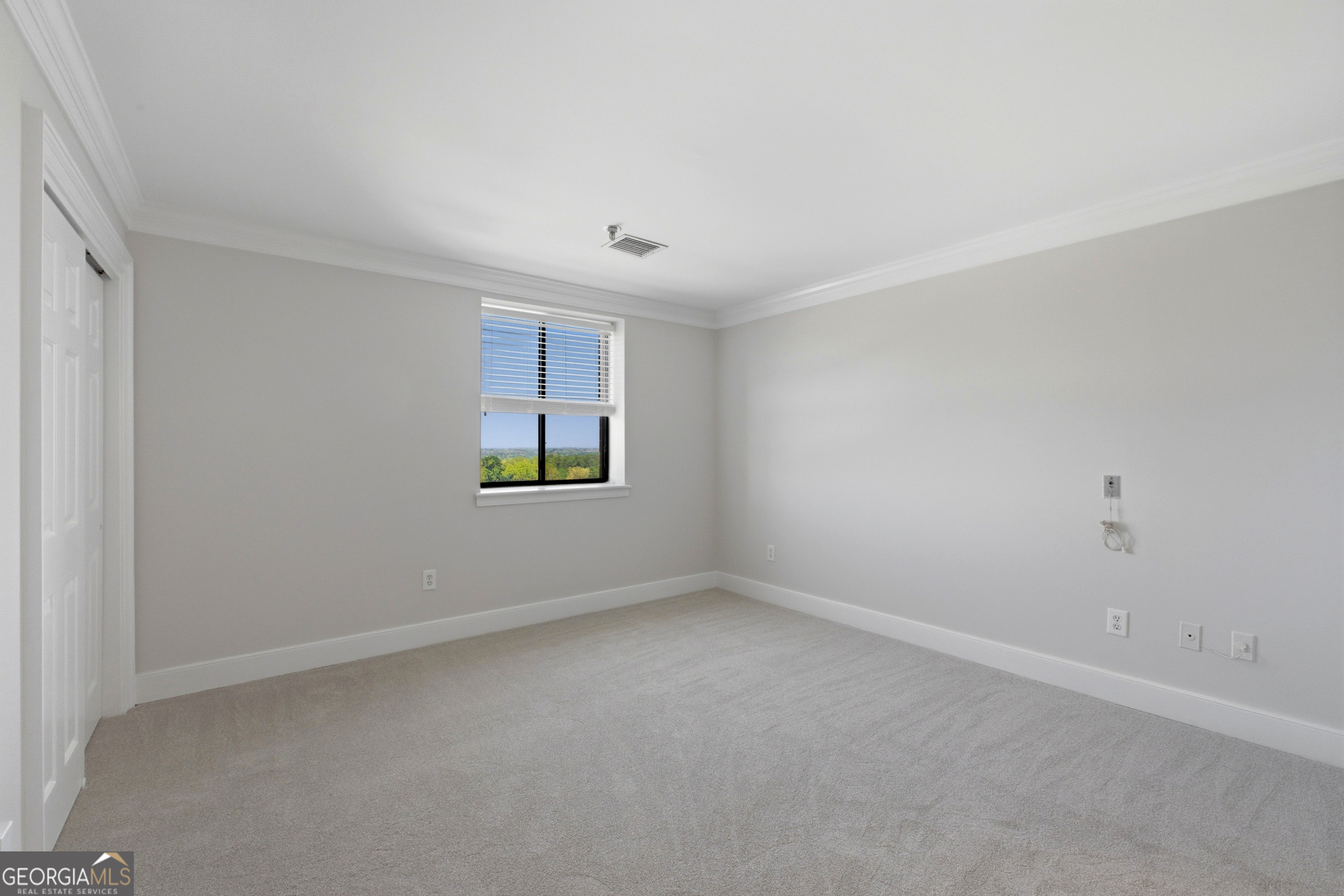 300 Johnson Ferry Road # B915 Property Photo 14