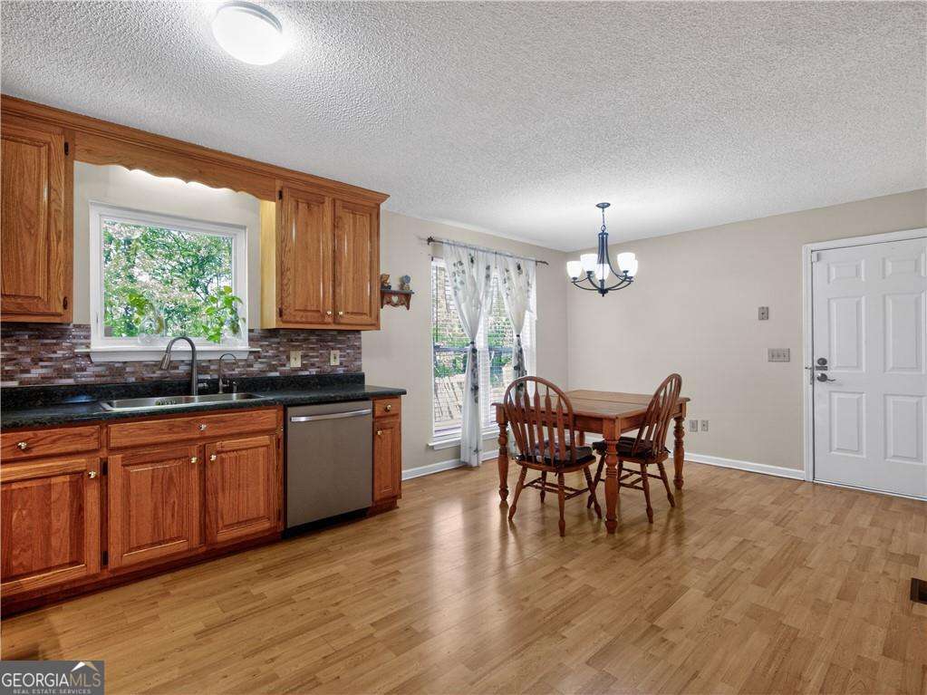 41 Terrace Court Property Photo 9