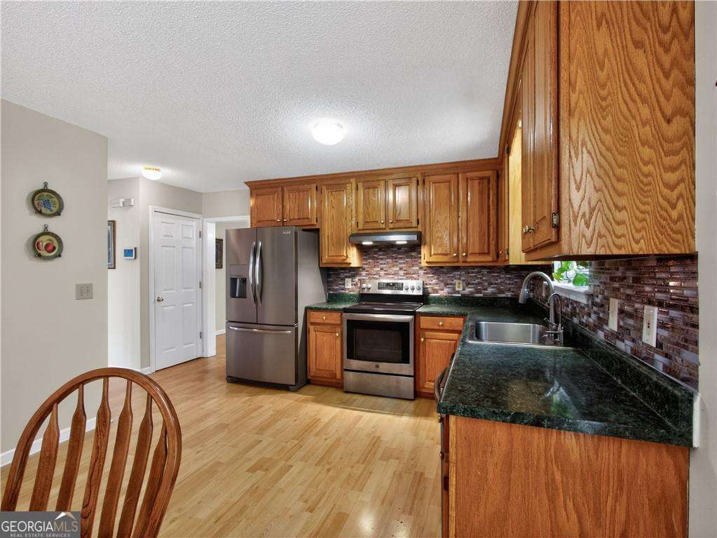 41 Terrace Court Property Photo 10