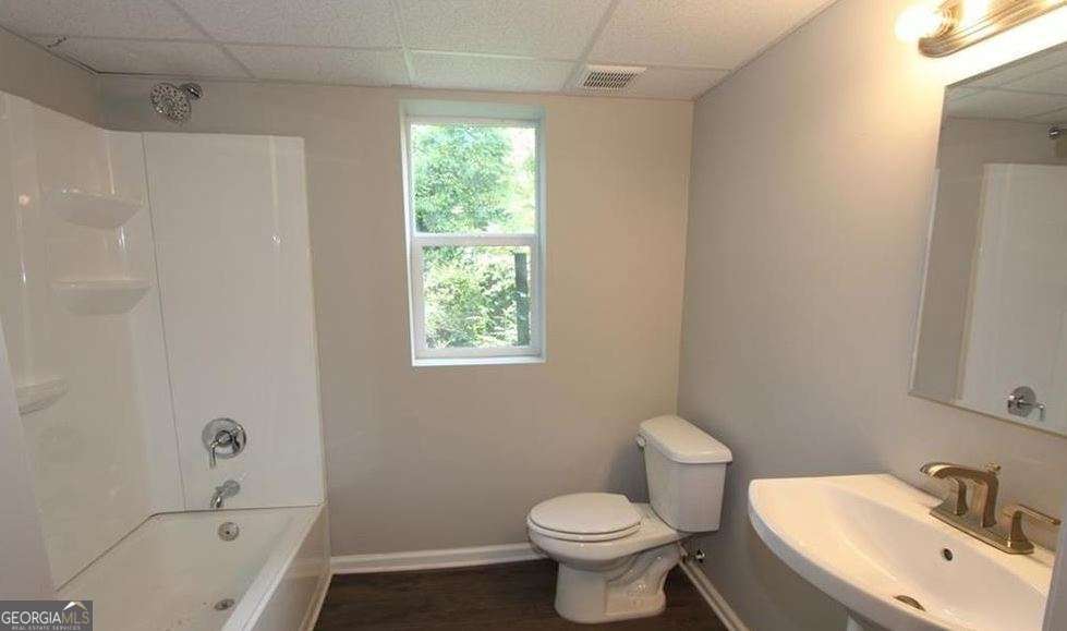 6696 Mableton Parkway Se Property Photo 4