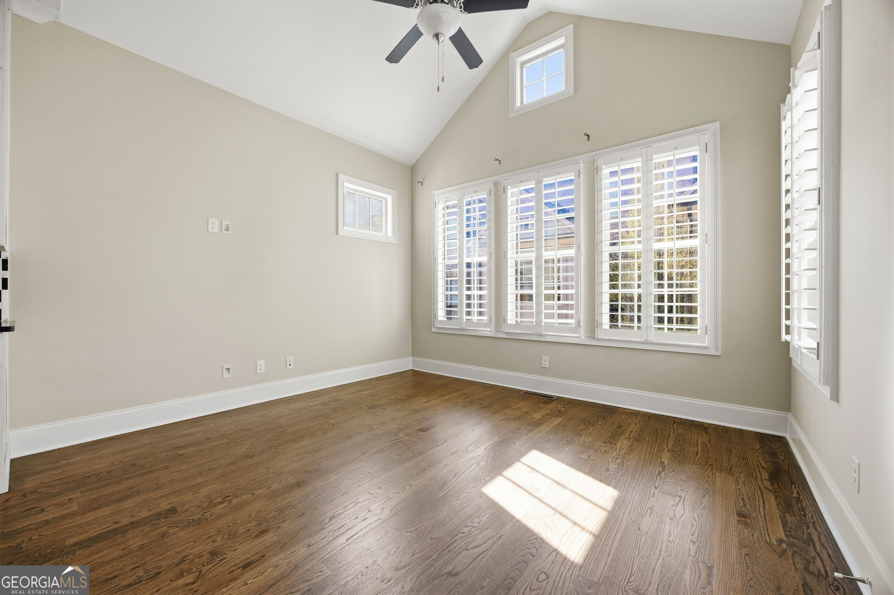 1117 Cordia Avenue Nw Property Photo 16