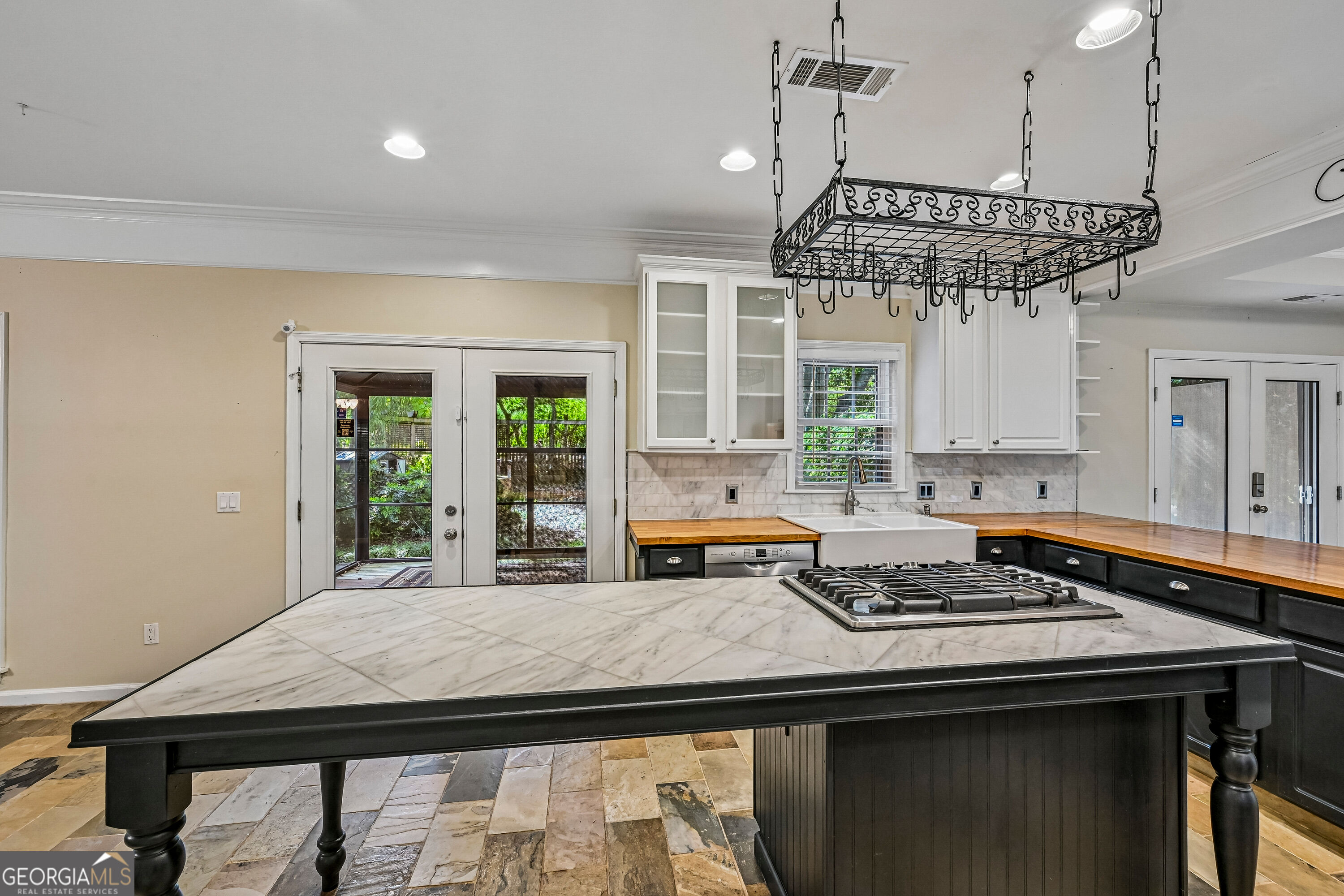 8590 River Walk Landing Property Photo 6