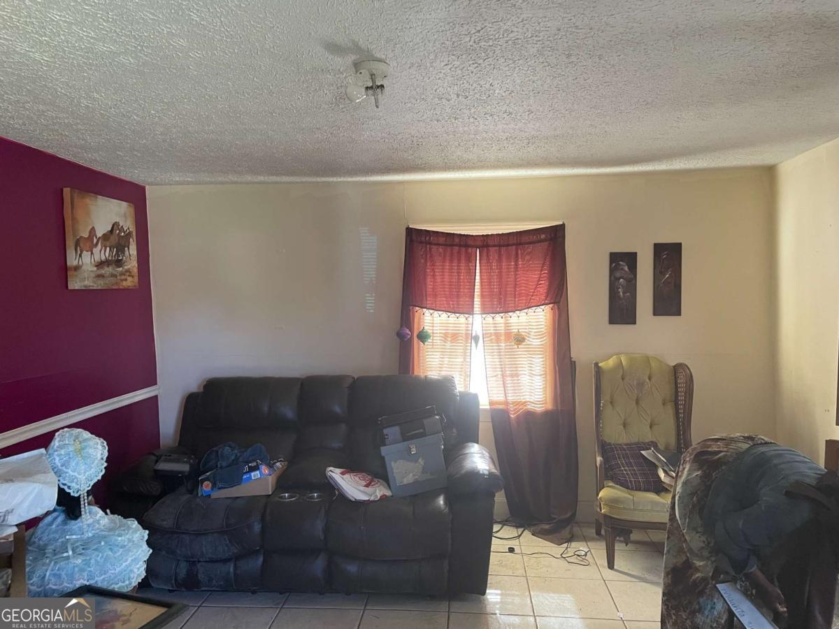 717 Glenmore Avenue Property Photo 7