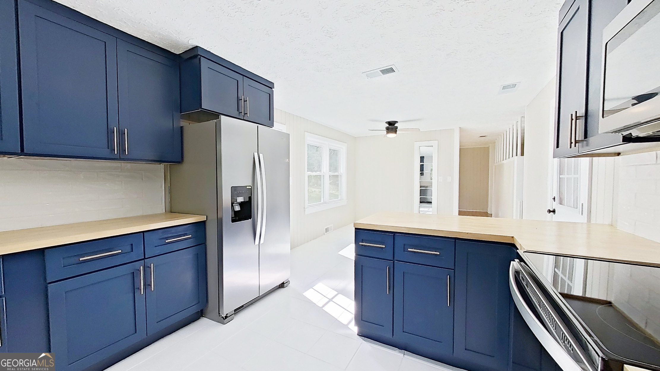 481 4th Street Property Photo 16