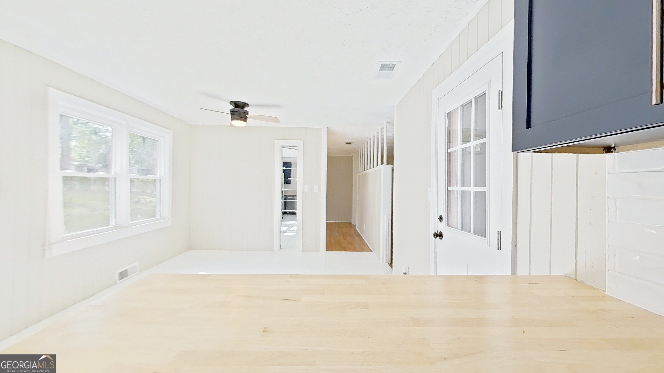481 4th Street Property Photo 18