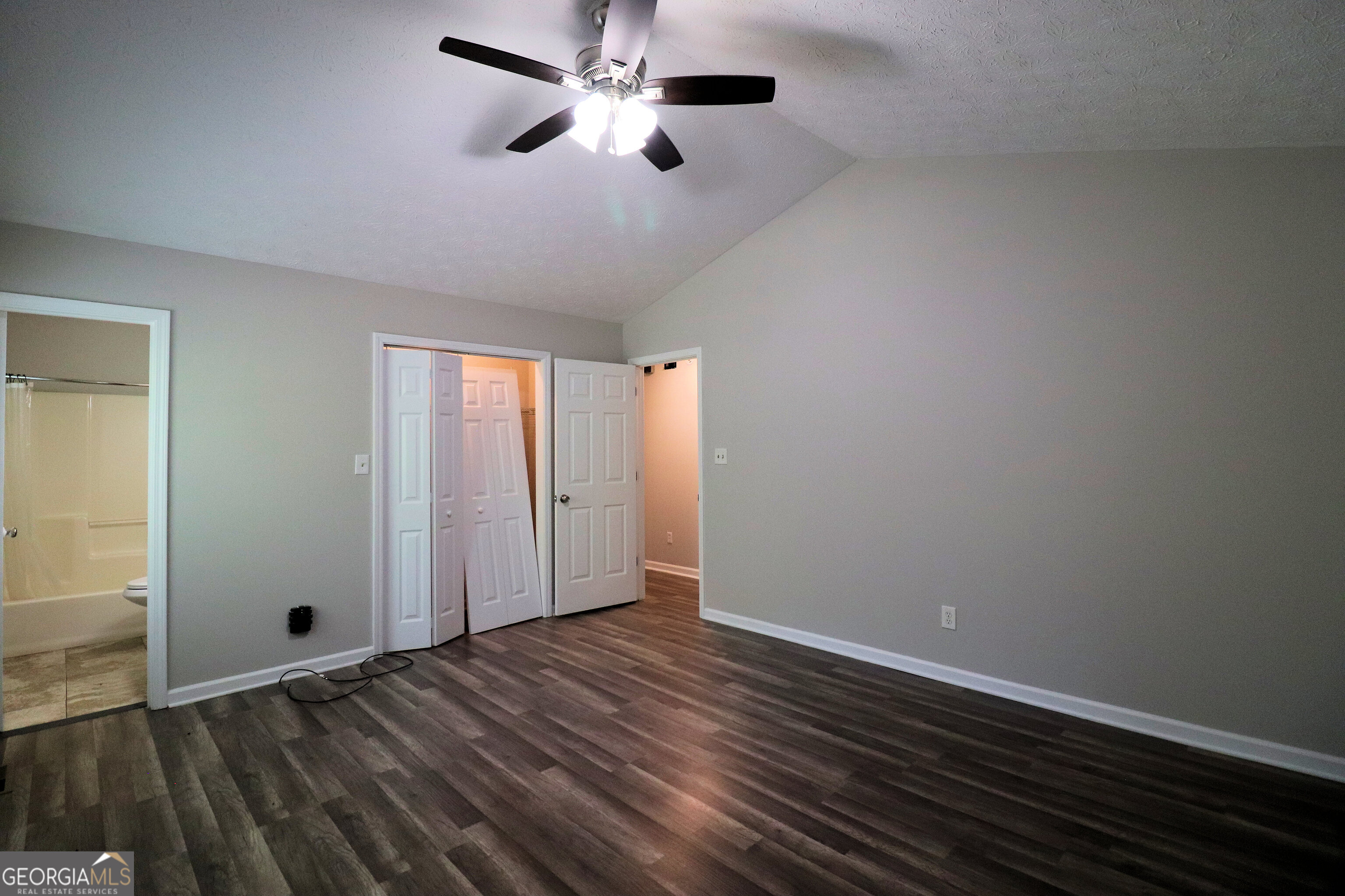 192 Deerfield Drive Property Photo 12