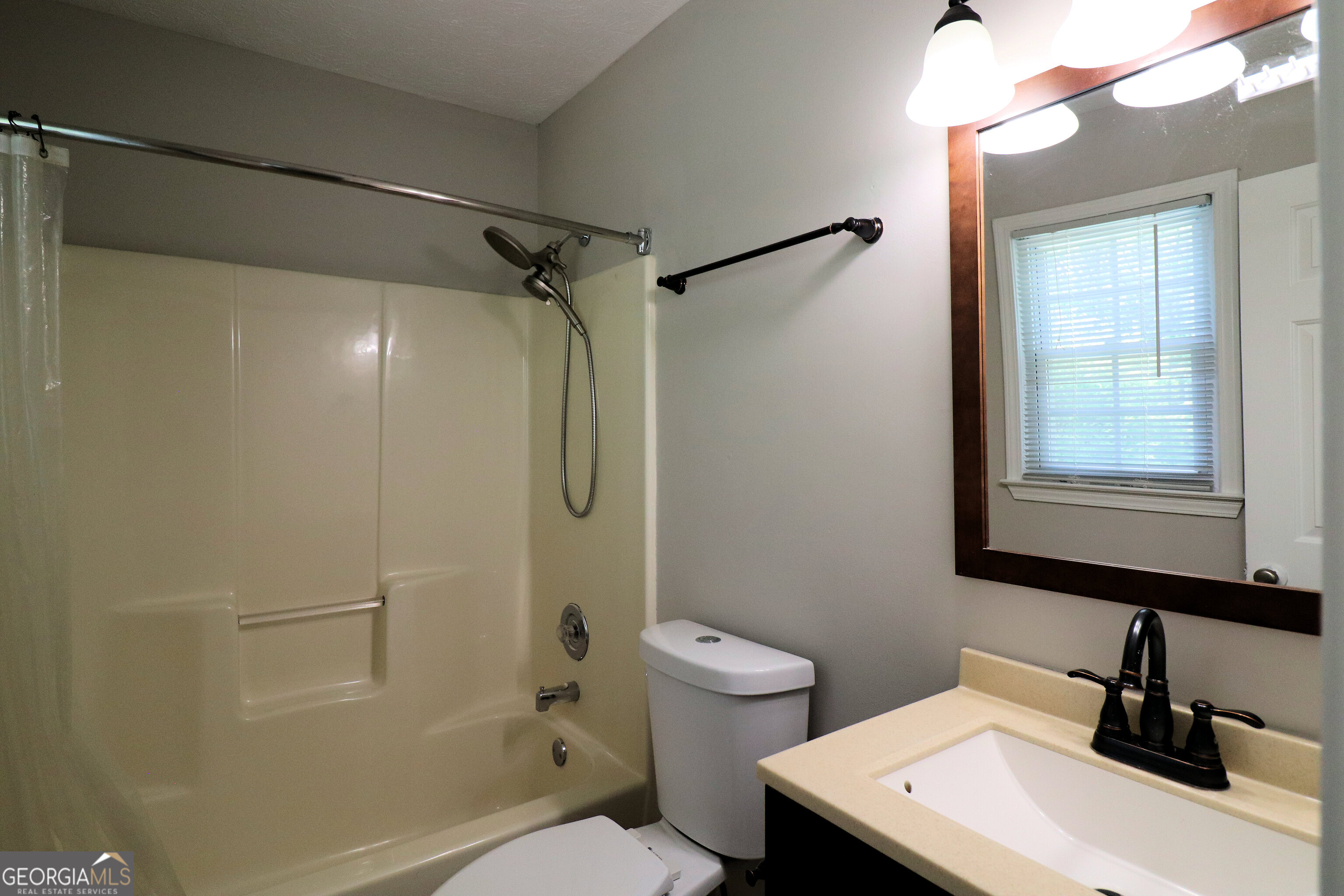 192 Deerfield Drive Property Photo 13