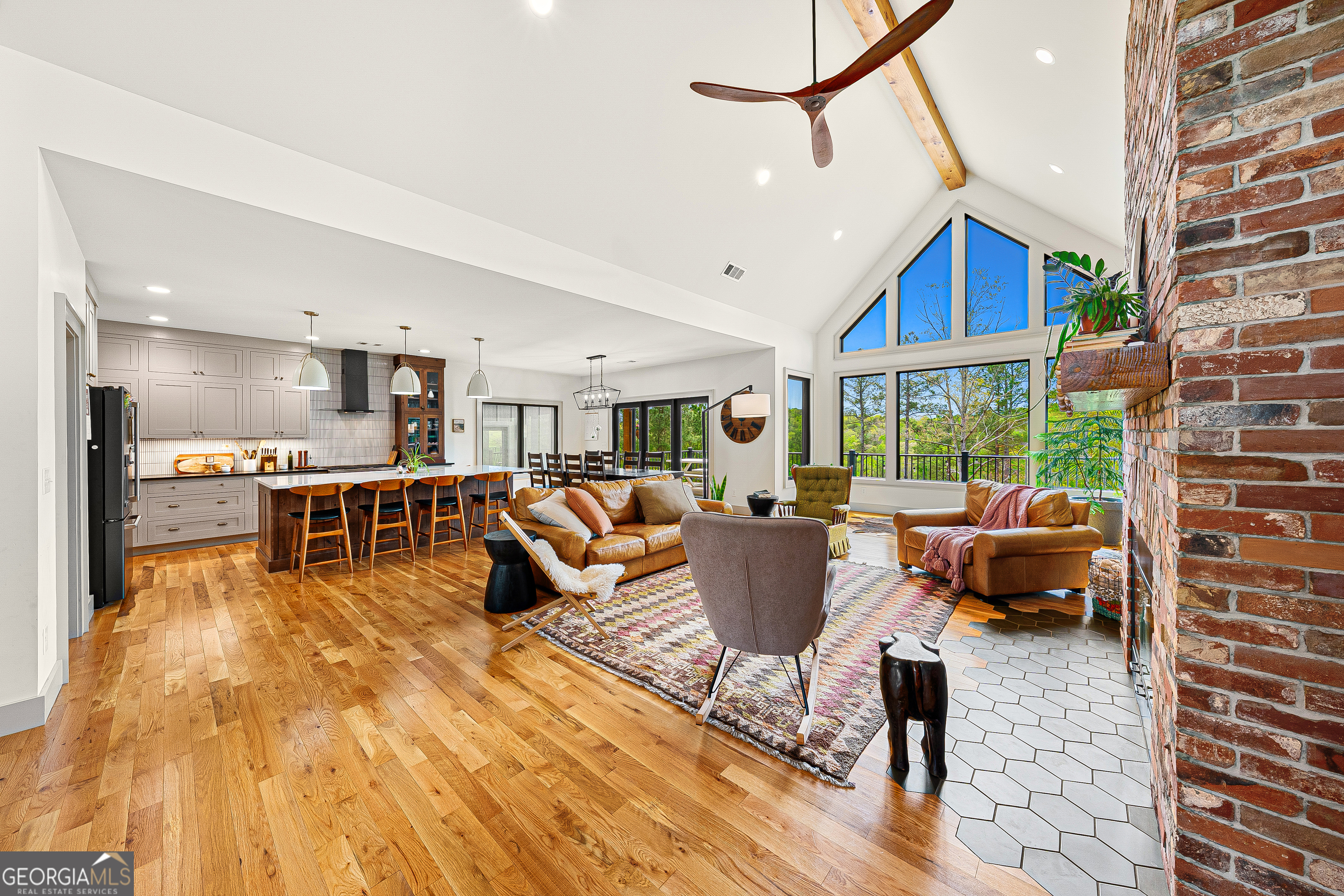 630 Human Road Property Photo 6