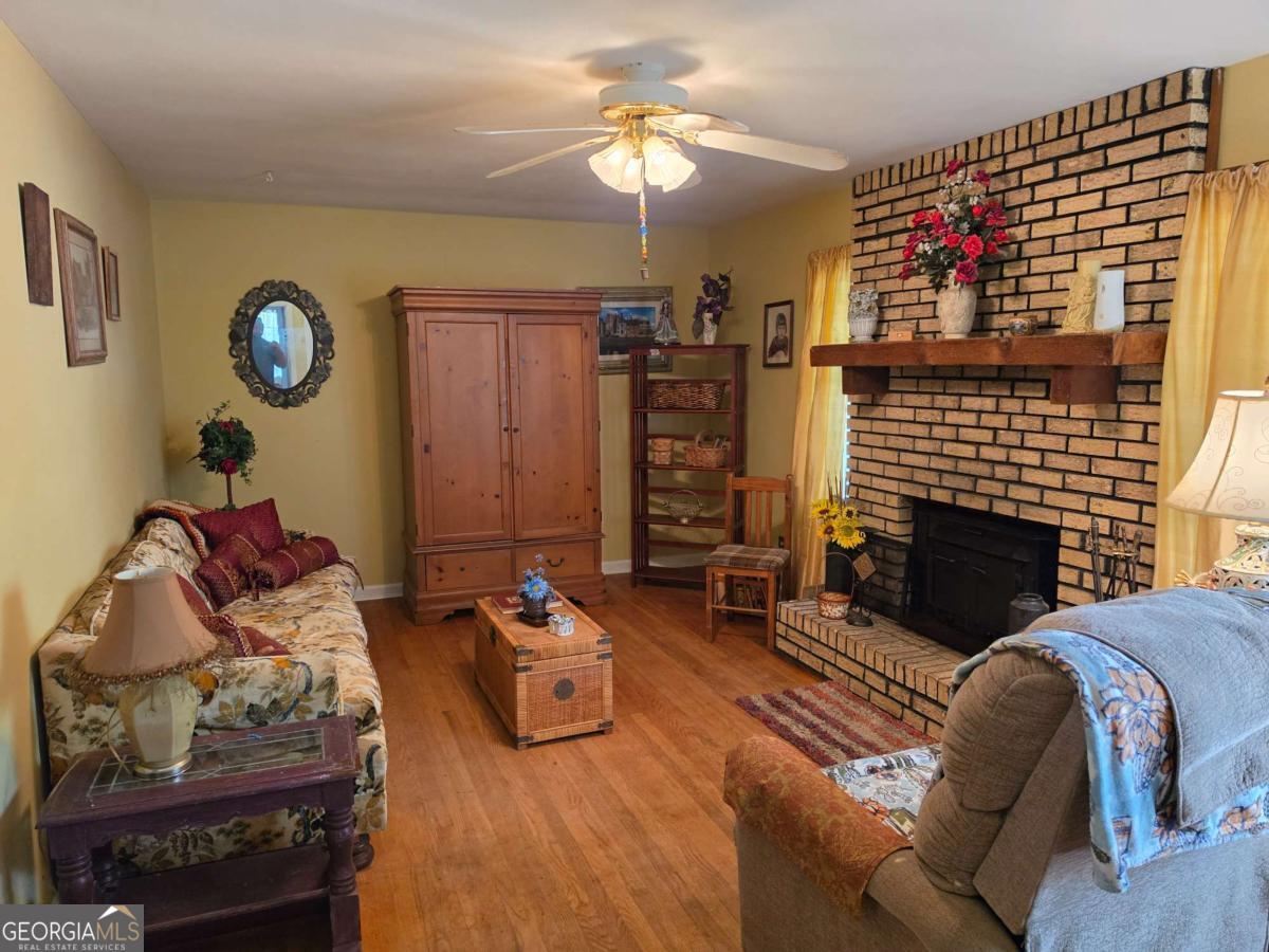 4107 Belvedere Drive Property Photo 4