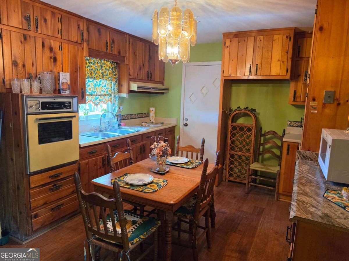 4107 Belvedere Drive Property Photo 8