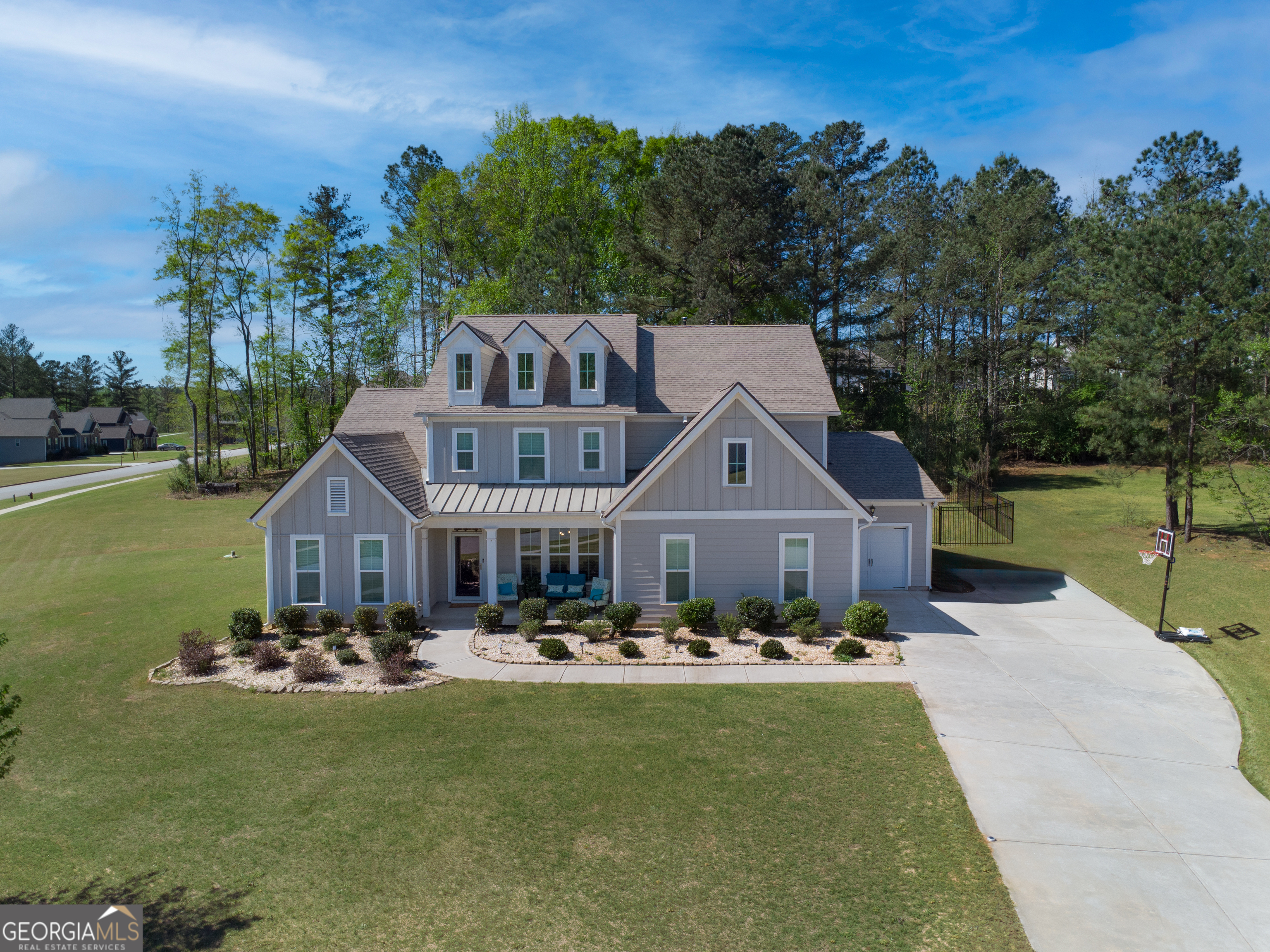 660 Genesee Point Property Photo 1