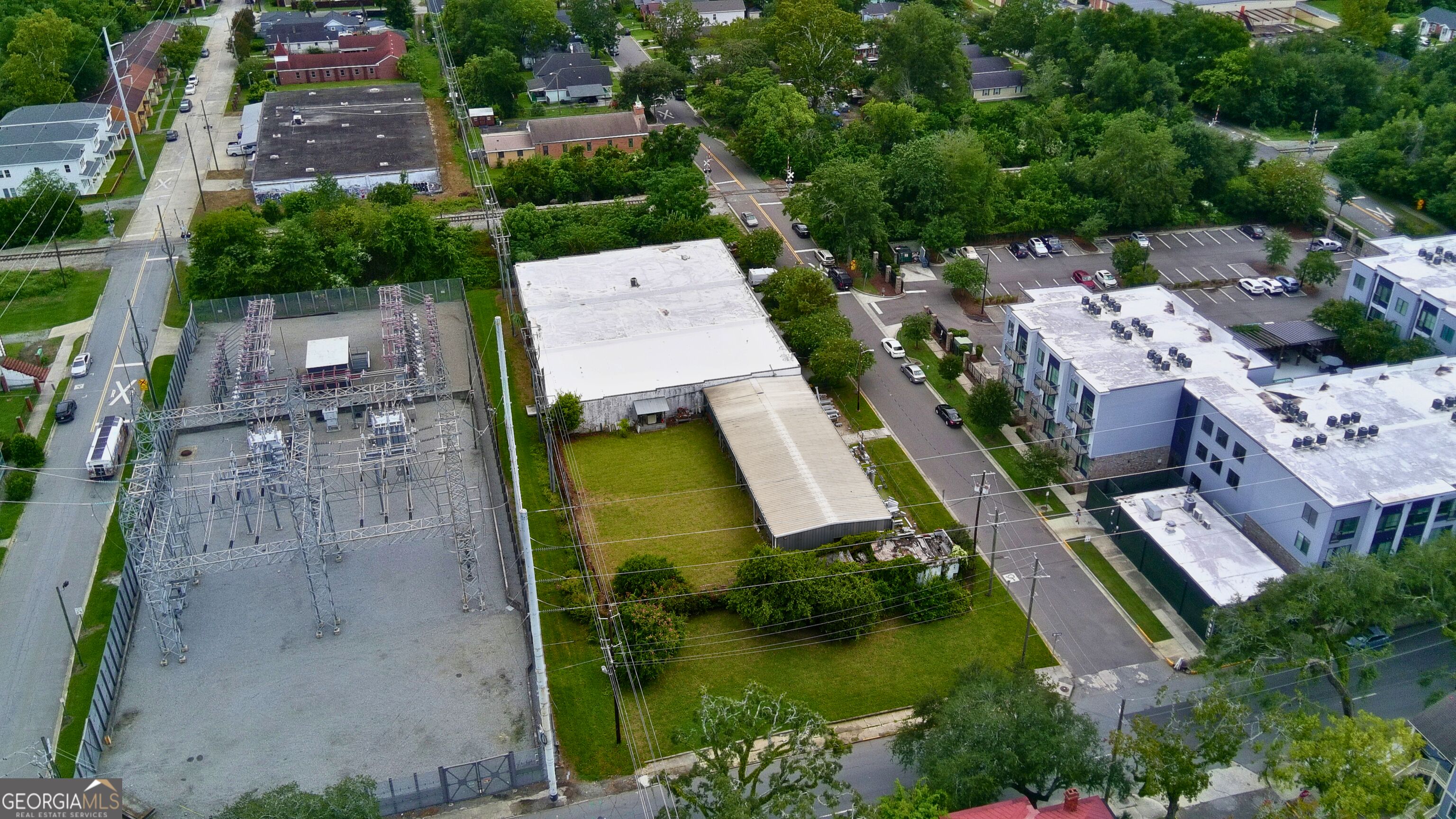 918 E Broad Street Property Photo 1