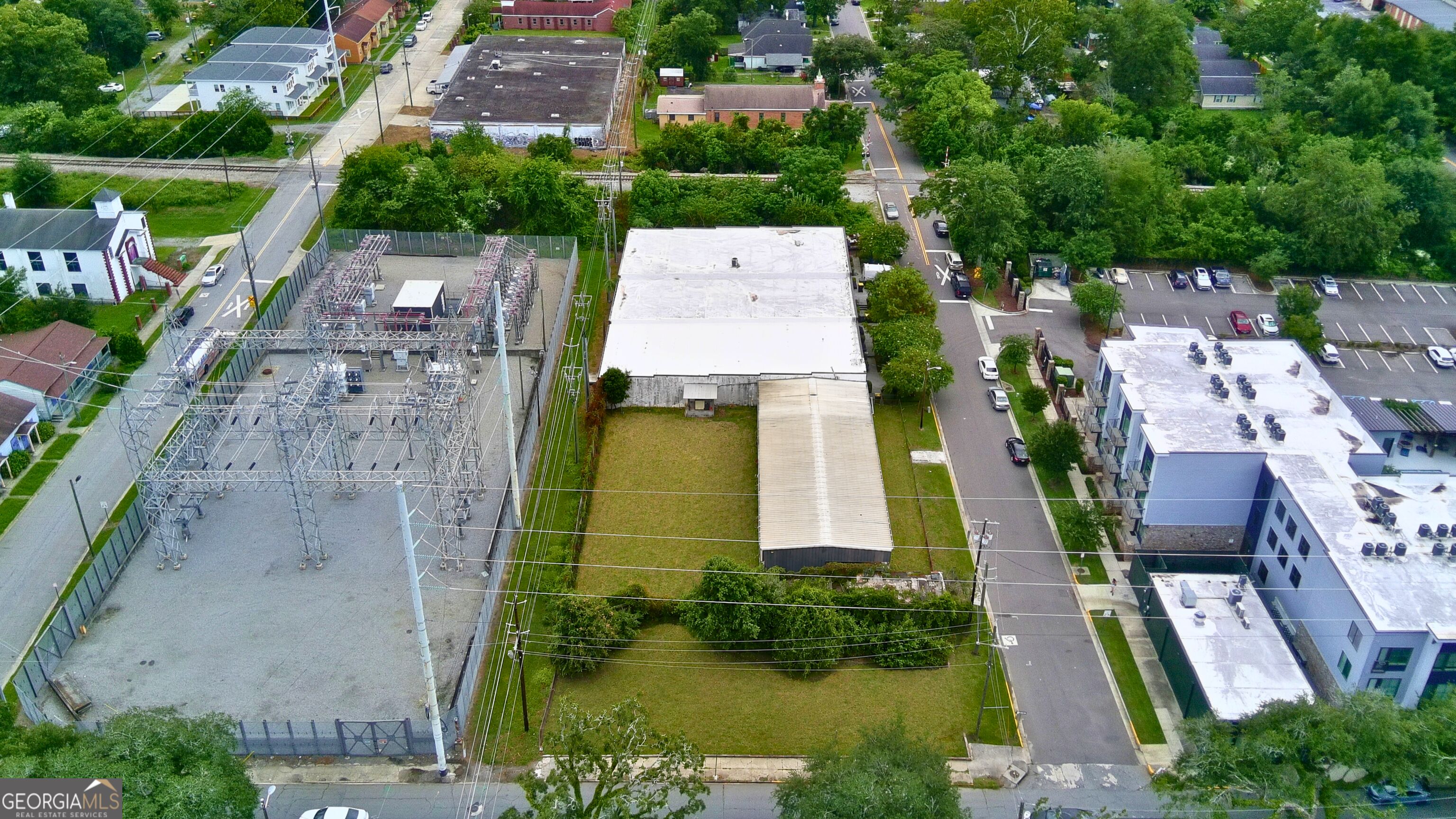 918 E Broad Street Property Photo 2