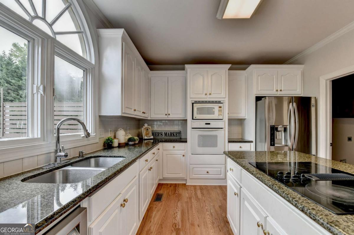 1810 Sunset Harbour Pointe Property Photo 32