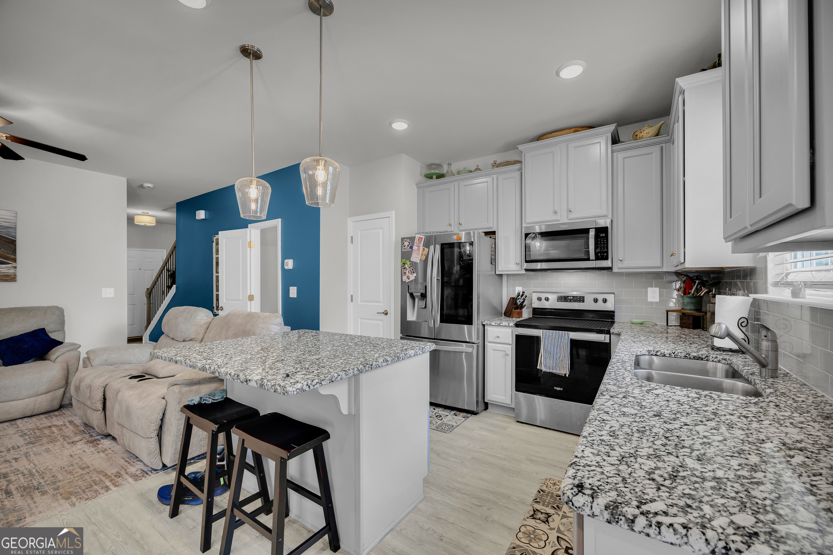 122 Greenview Court Property Photo 18
