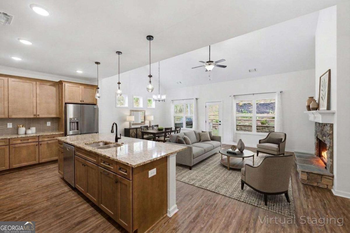 608 Spring Water Property Photo 7