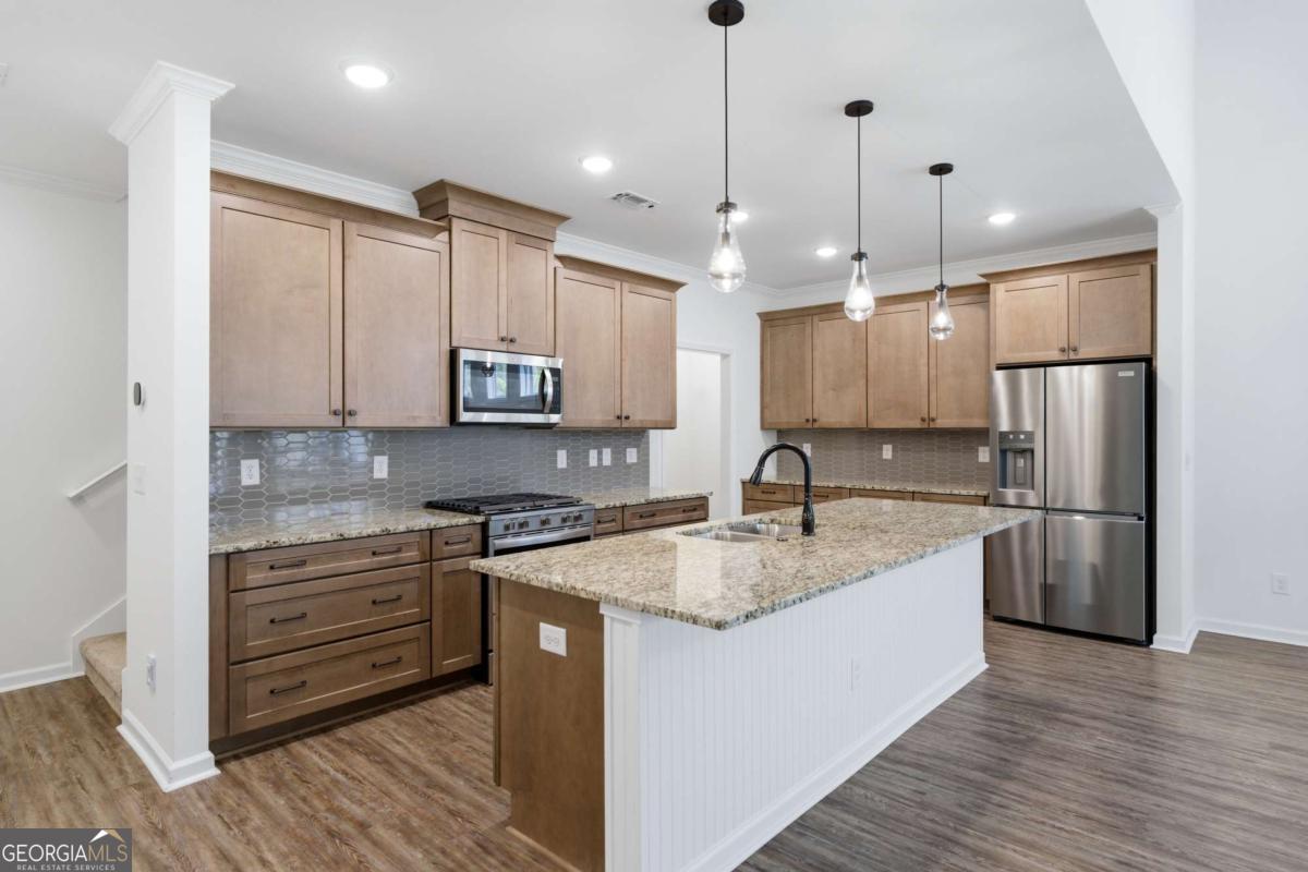608 Spring Water Property Photo 9