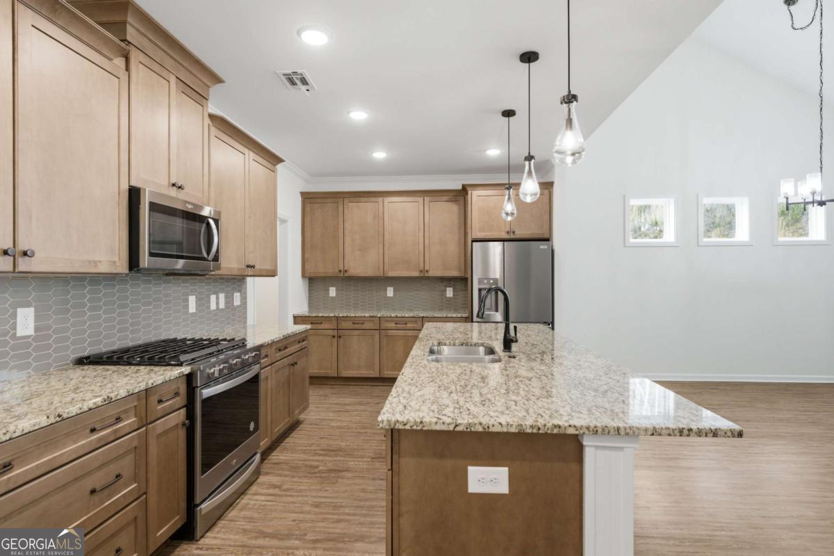 608 Spring Water Property Photo 12