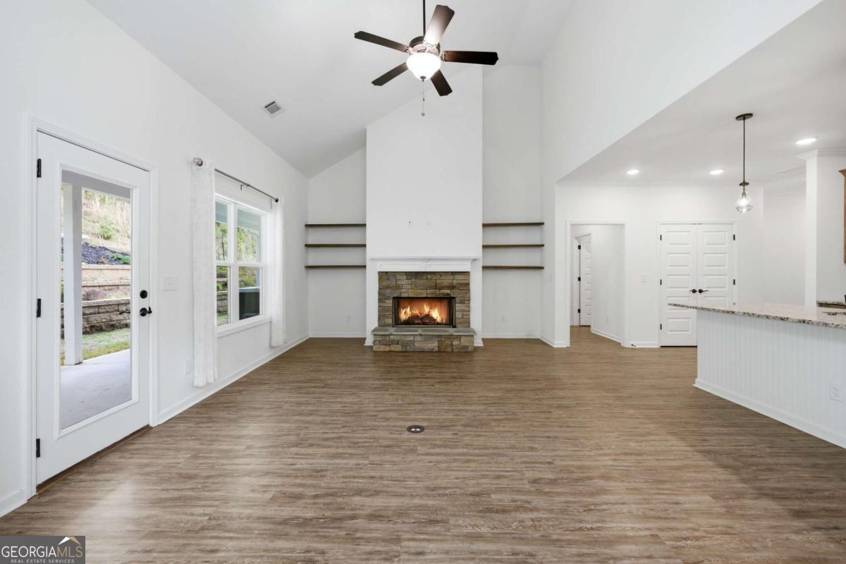 608 Spring Water Property Photo 15