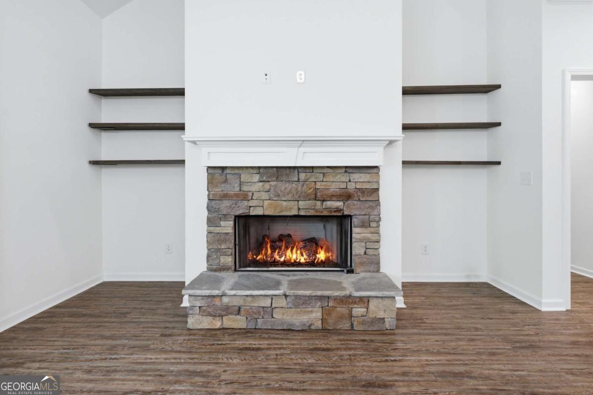 608 Spring Water Property Photo 16