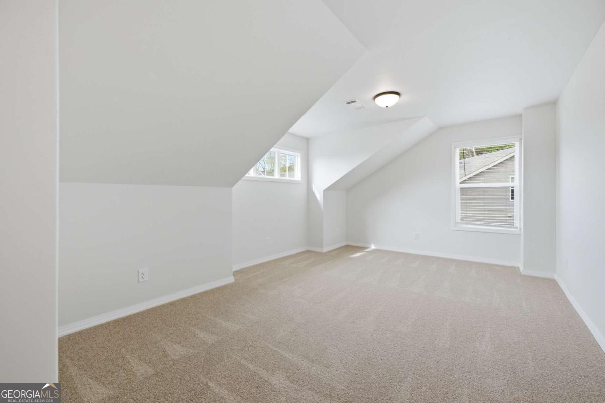 608 Spring Water Property Photo 33