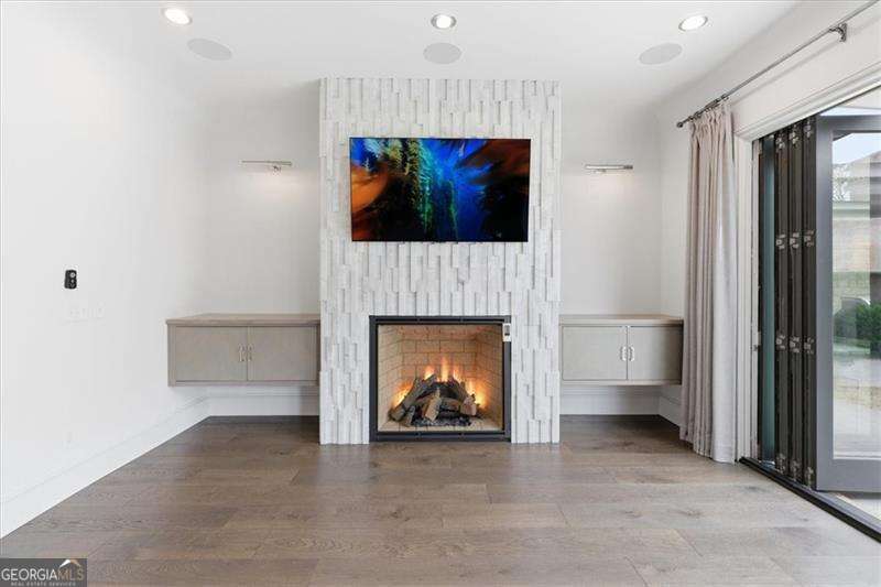 102 Grand Crescent Property Photo 7