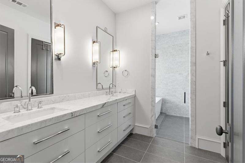 102 Grand Crescent Property Photo 38
